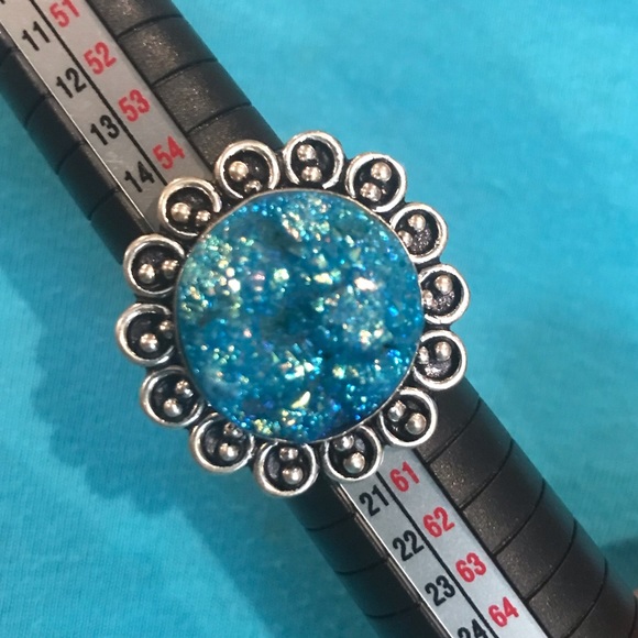 NWOT Druzy Quartz Ring size 8 - Picture 7 of 8